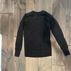Black lulu lemon knit sweater. Size 4